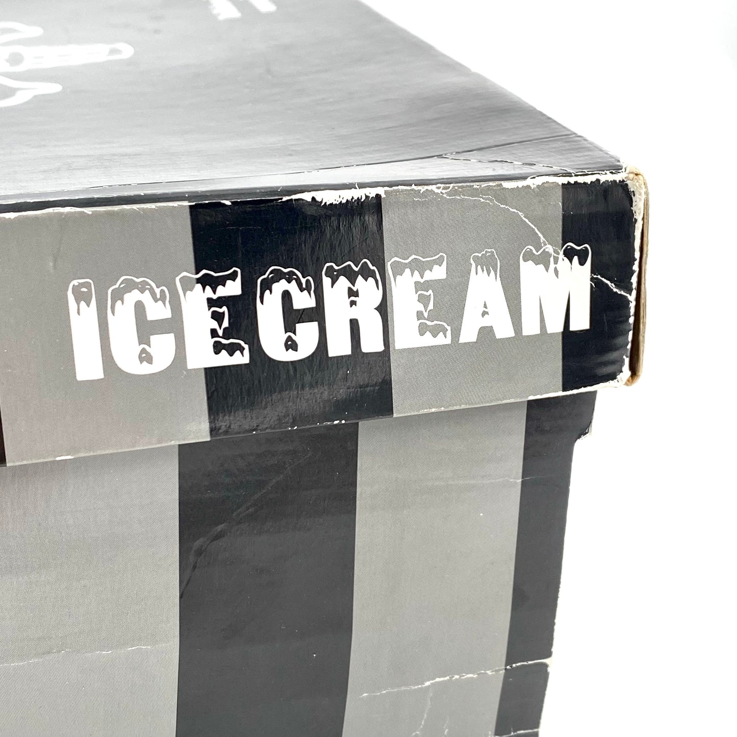 2007 reebok bbc ice cream board flip II cotton candy