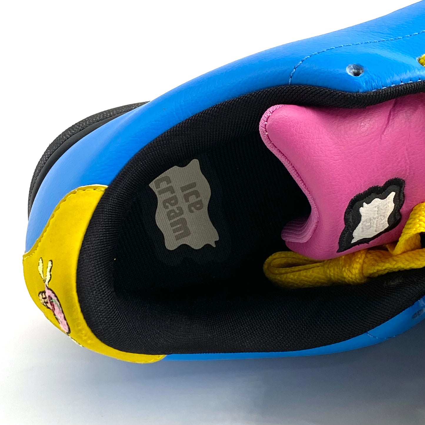 2007 reebok bbc ice cream board flip II cotton candy