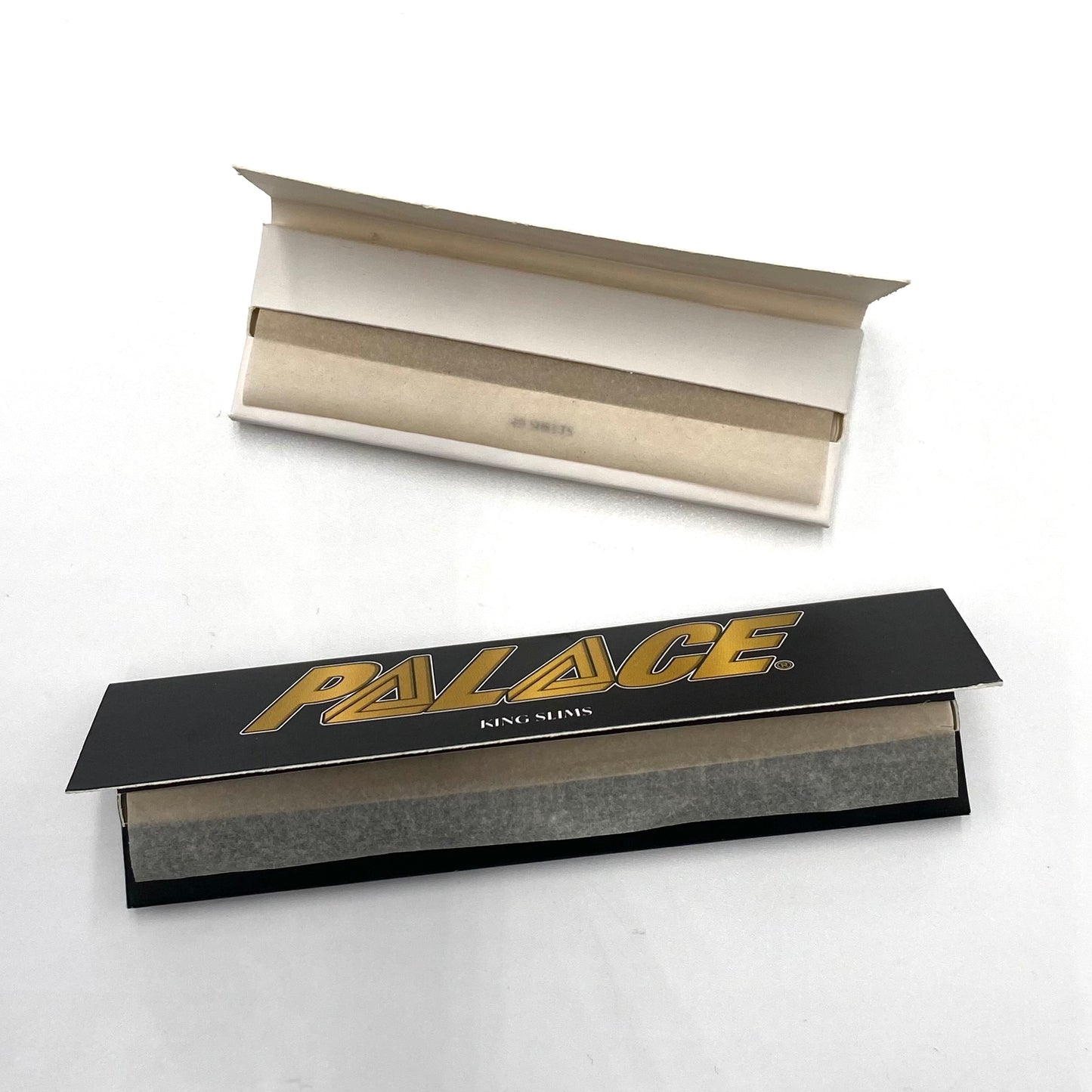 2023 f/w palace shop exclusive rolling papers