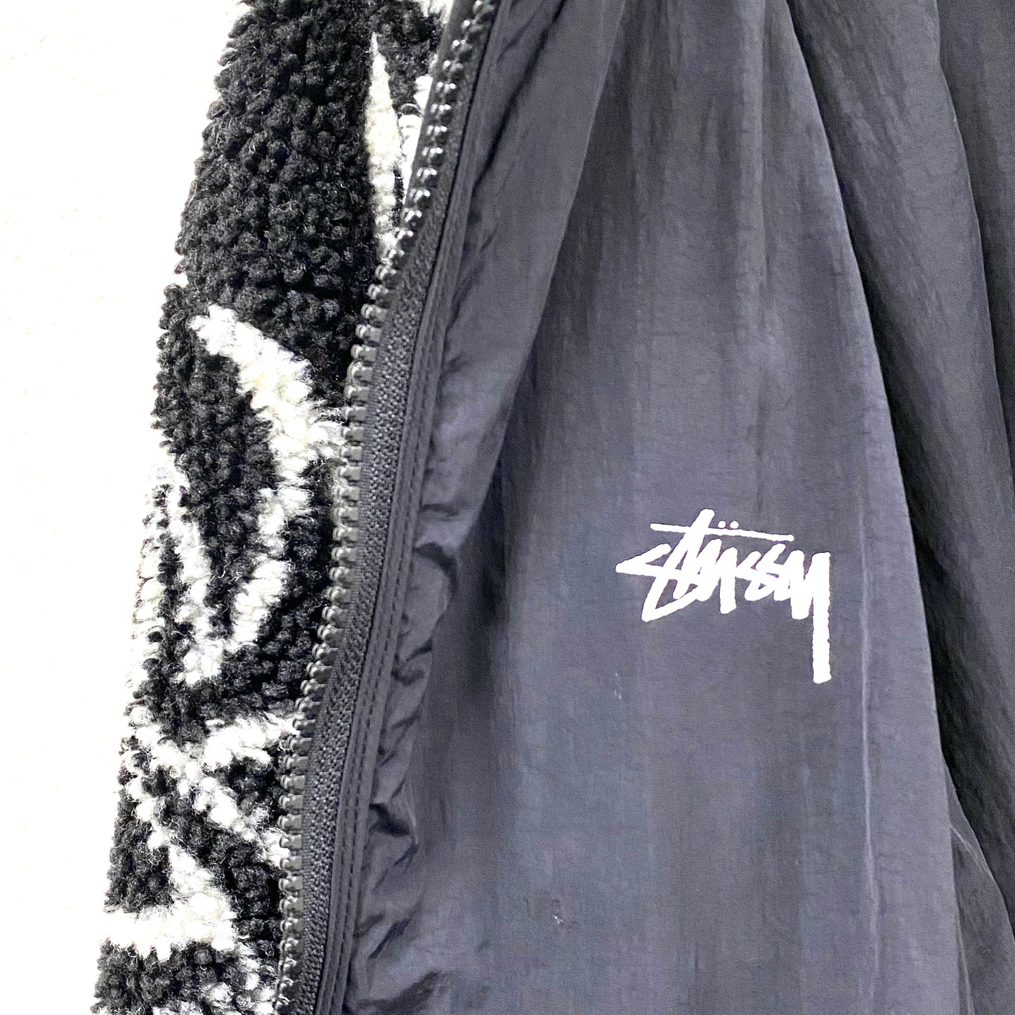 2022 stussy reversible dragon sherpa black zip-up jacket