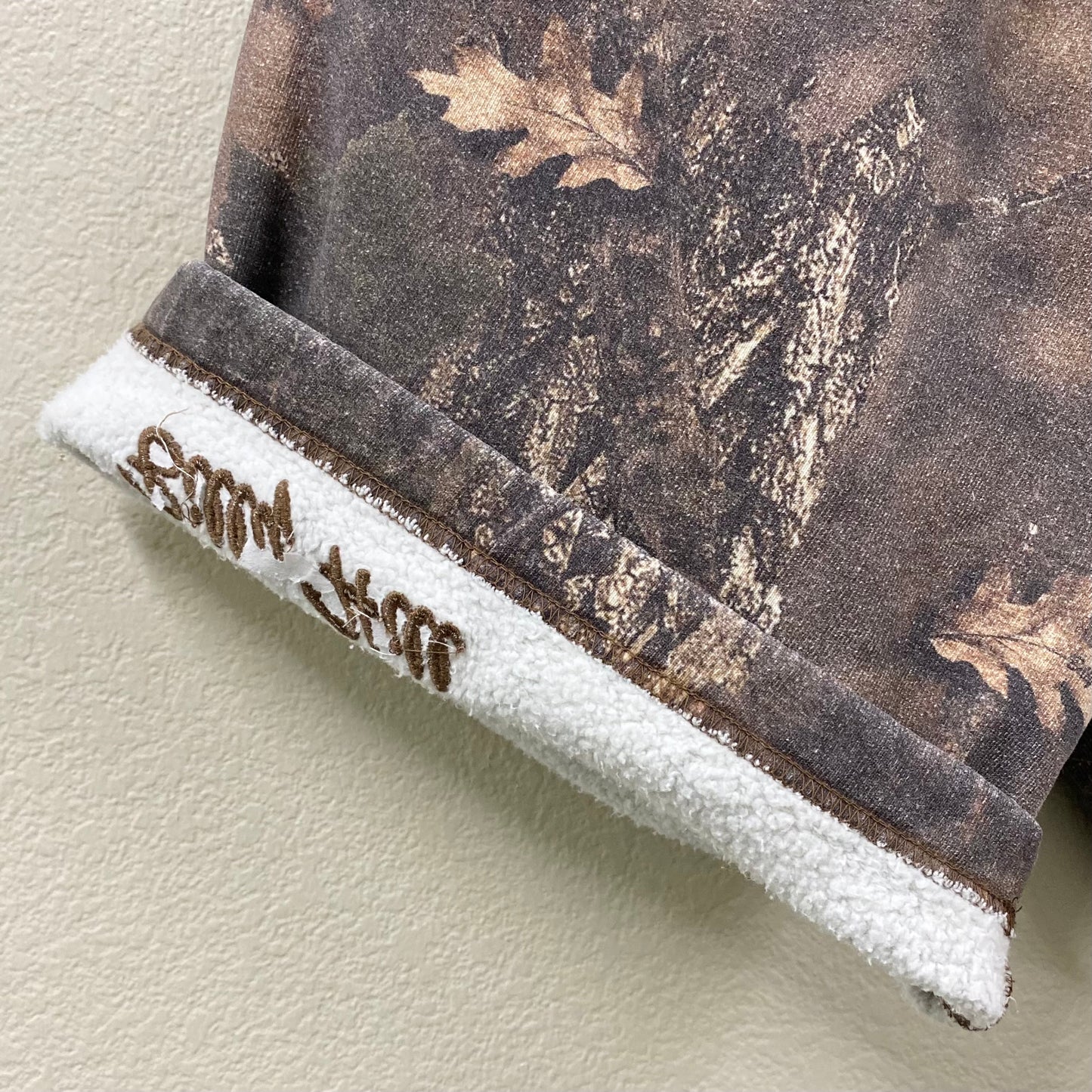 2023 billy hill sasquatch camo vintage wash sweatshorts