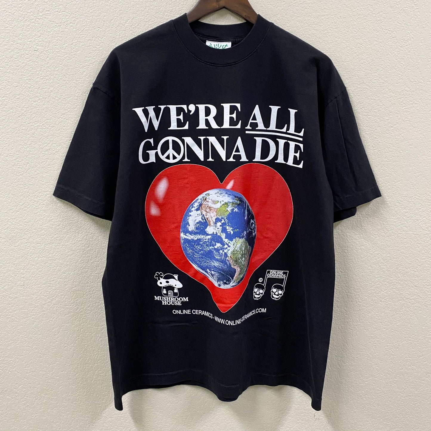 2022 online ceramics we’re all gonna die black t-shirt