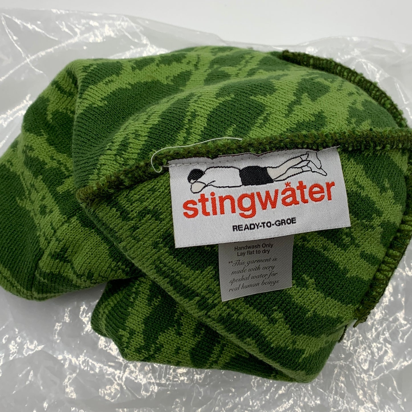 2022 stingwäter thorn green beanie