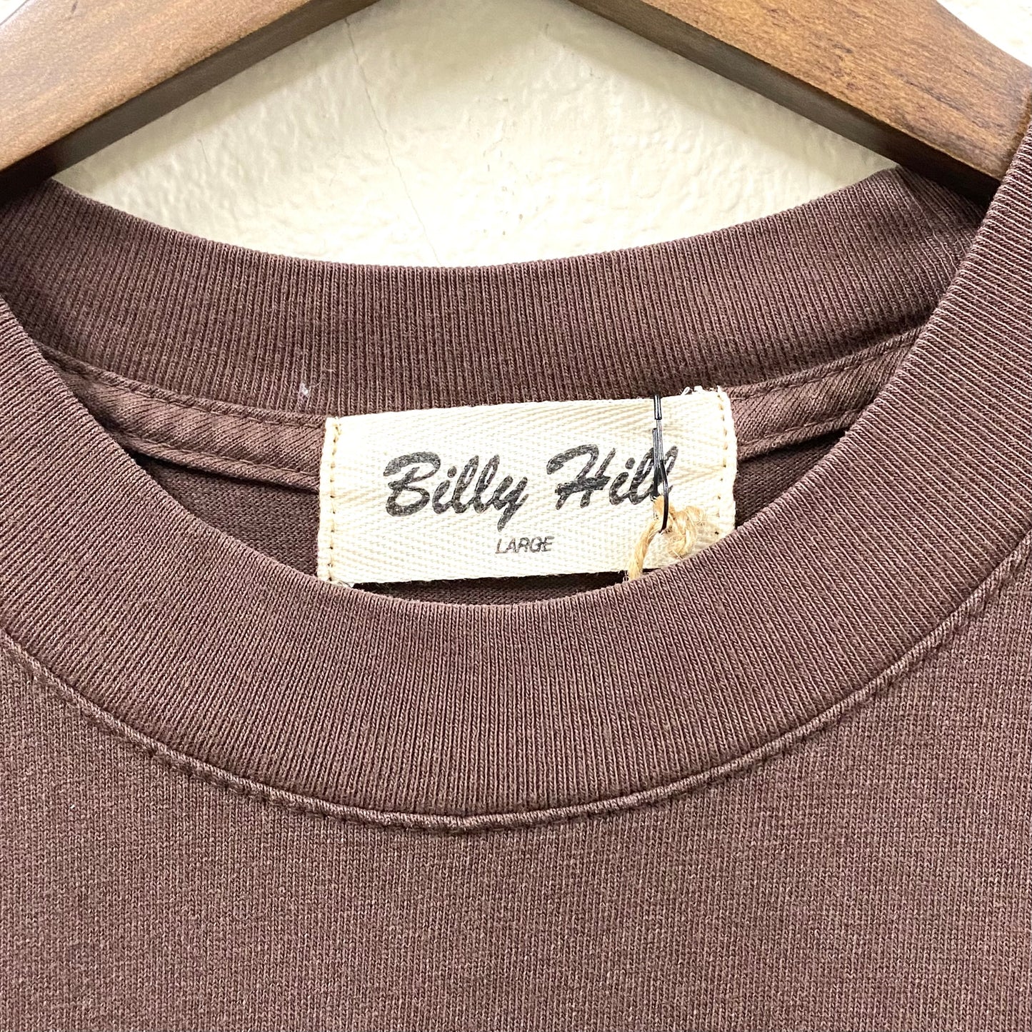 2023 billy hill cash distressed brown t-shirt